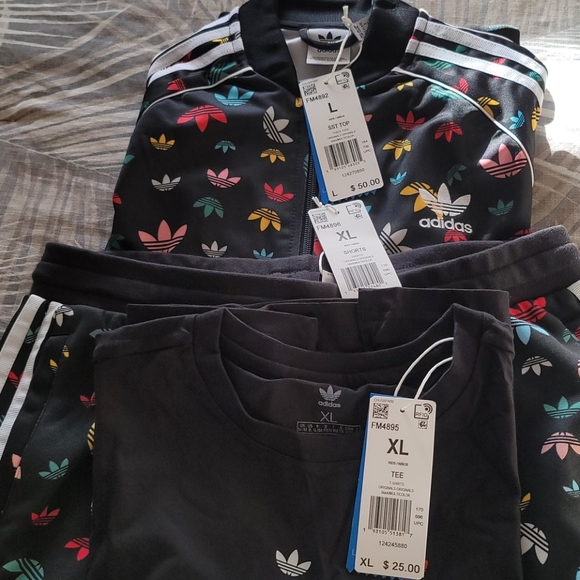 Adidas Clothes - Picture 4 of 4
